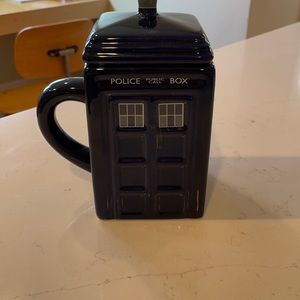 Dr. Who Ceramic Tardis Mug with Lid